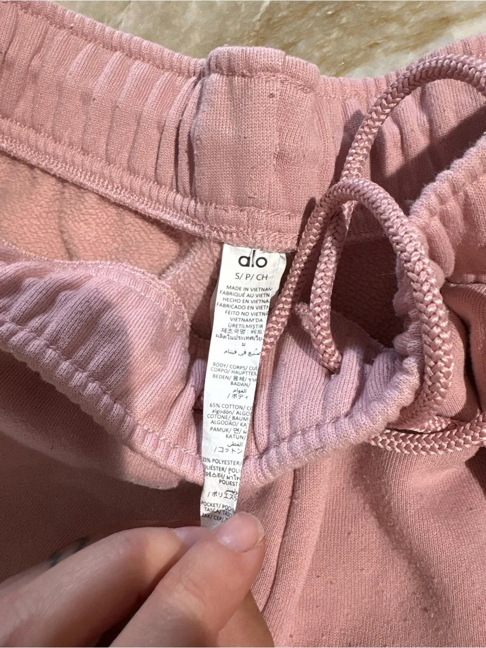 ALO Yoga soft dusty